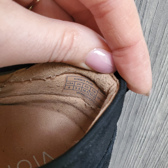 Vionic Slip On Sneaker 8 Kimmie Black Leather Perforated Casual Orthotic Classic - Picture 5 of 13